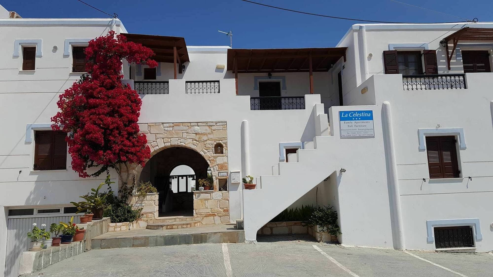 La Celestina Apartments Náousa Exterior foto